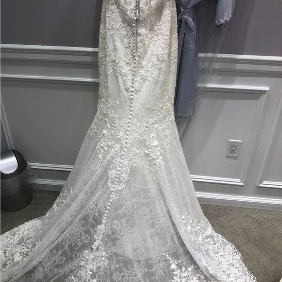 Kleinfeld Martina Liana Bridal Gown - Picture 5 of 15